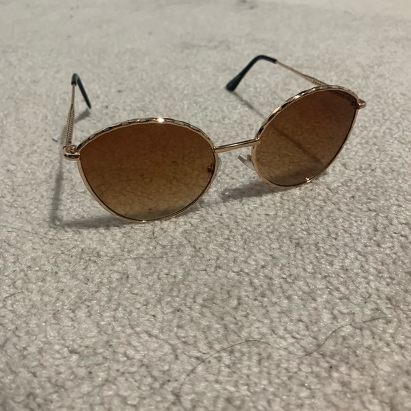 Sunglasses - Picture 1 of 3